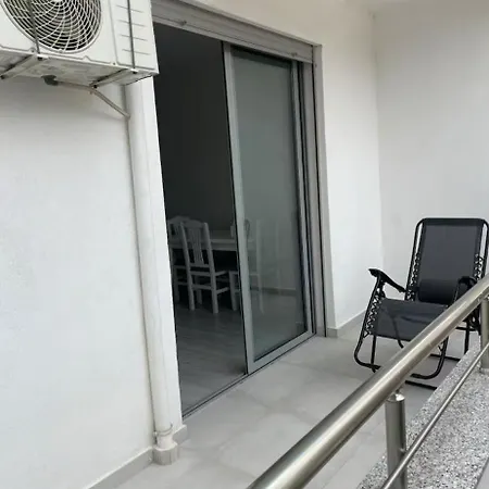 Comfy Durres غوليم