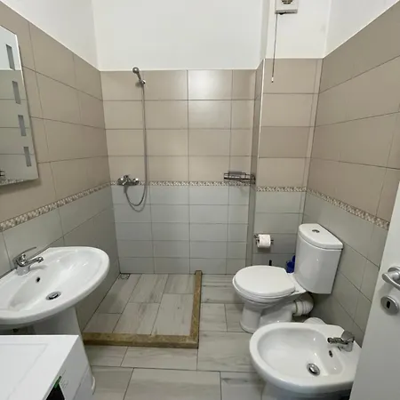 Comfy Durres غوليم